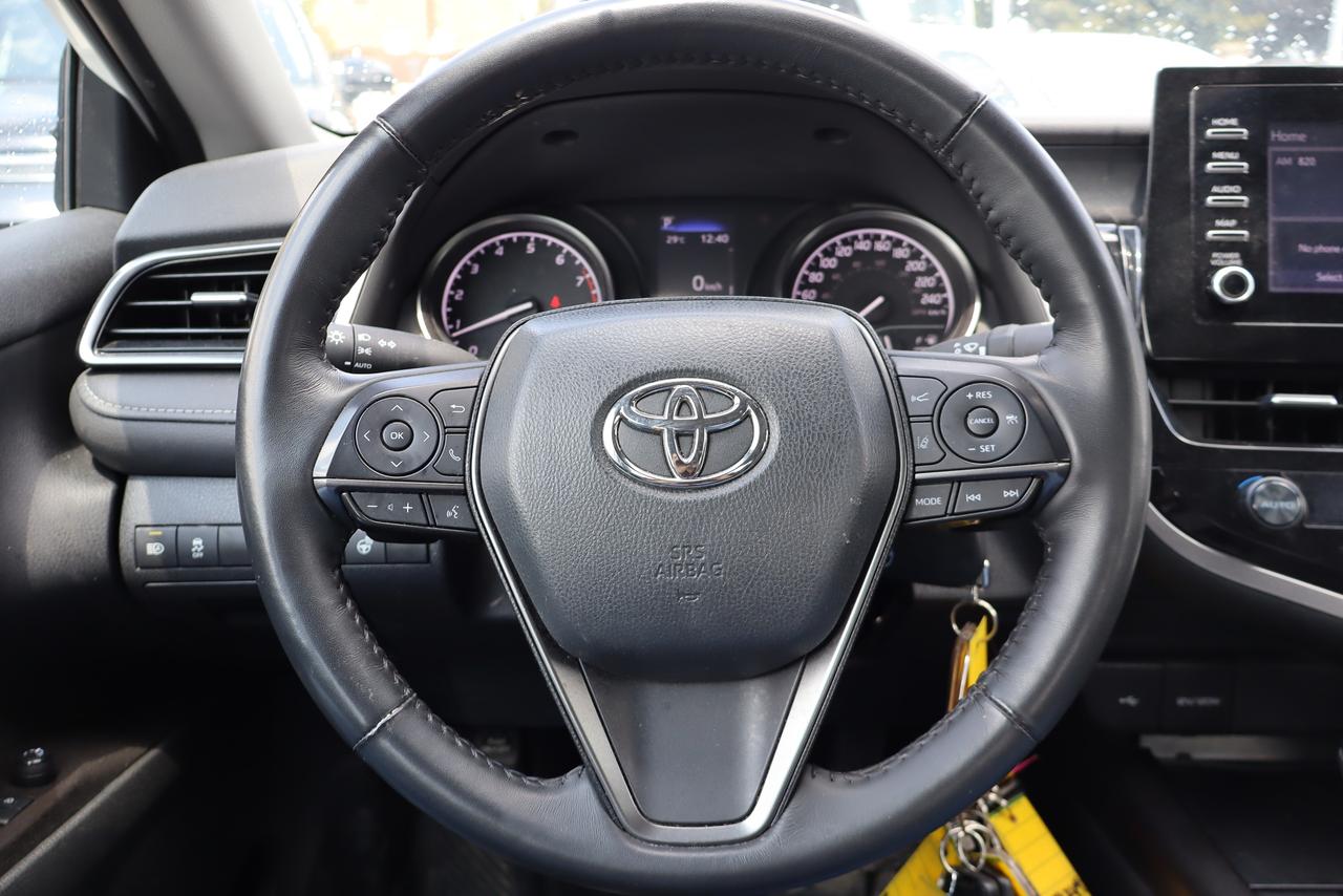 2024 Toyota Camry SE Auto Photo