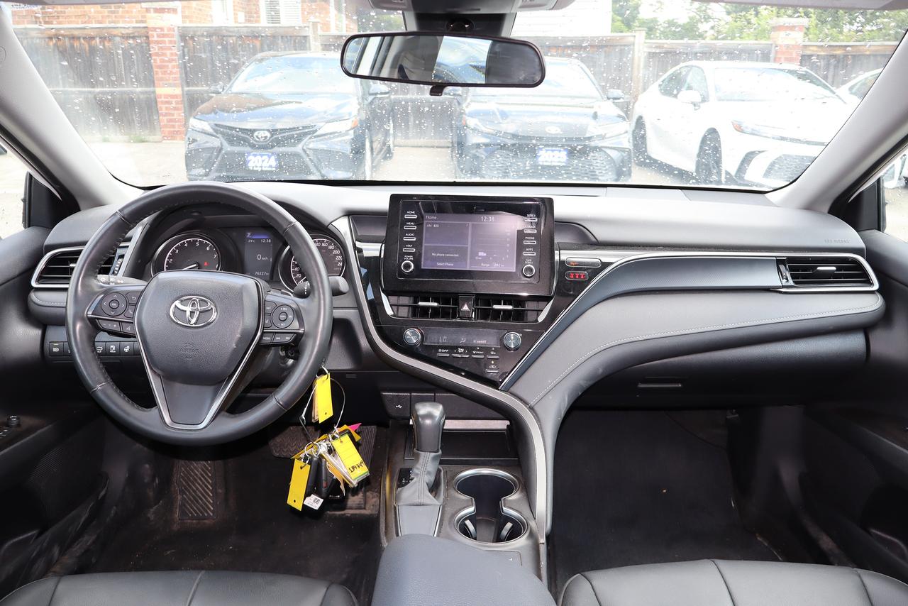 2024 Toyota Camry SE Auto Photo