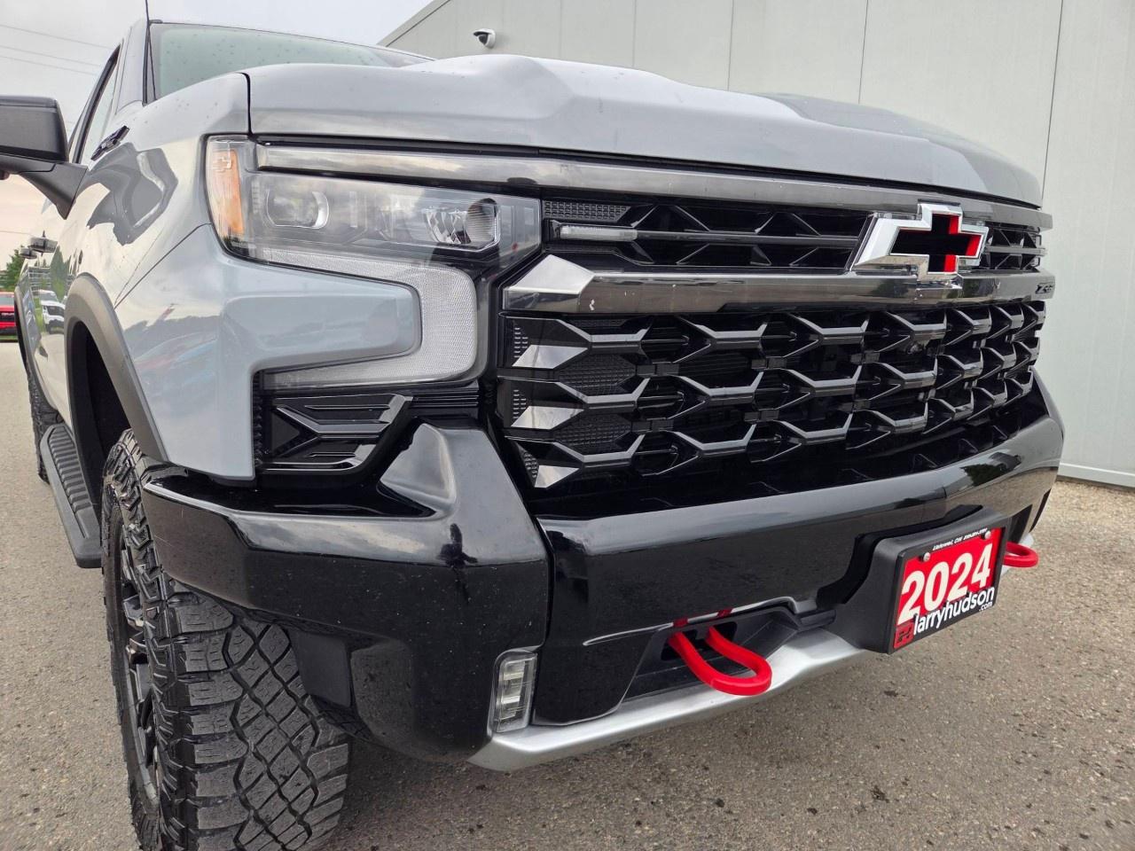 2024 Chevrolet Silverado 1500 Crew Cab Short Box 4-Wheel Drive ZR2 Photo1