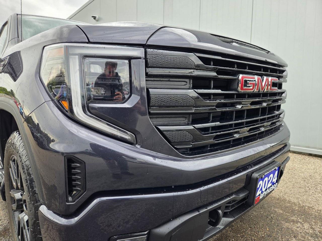 2024 GMC Sierra 1500 Crew Cab Short Box 4-Wheel Drive Elevation Photo1
