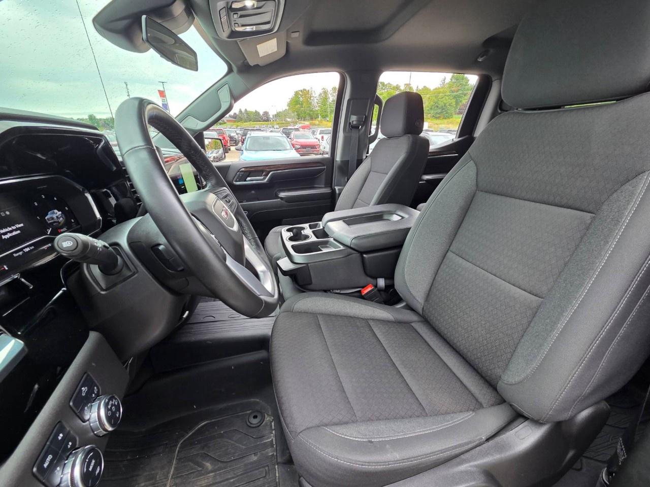 2024 GMC Sierra 1500 Crew Cab Short Box 4-Wheel Drive Elevation Photo