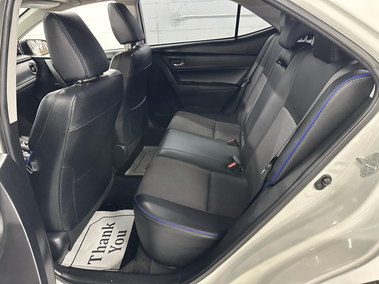 2017 Toyota Corolla SE Photo28