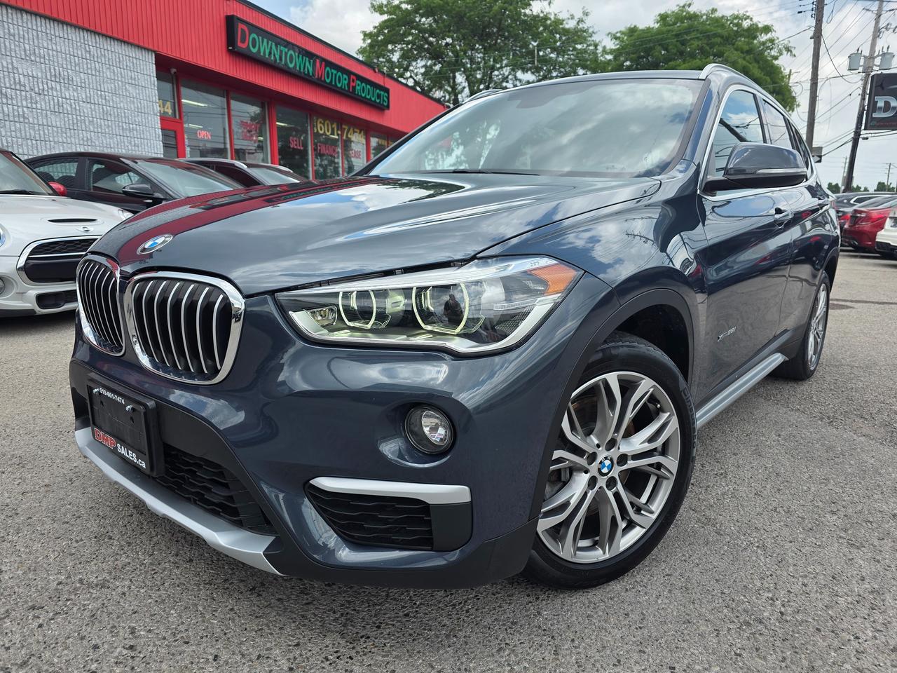 2018 BMW X1 xDrive28i Photo1