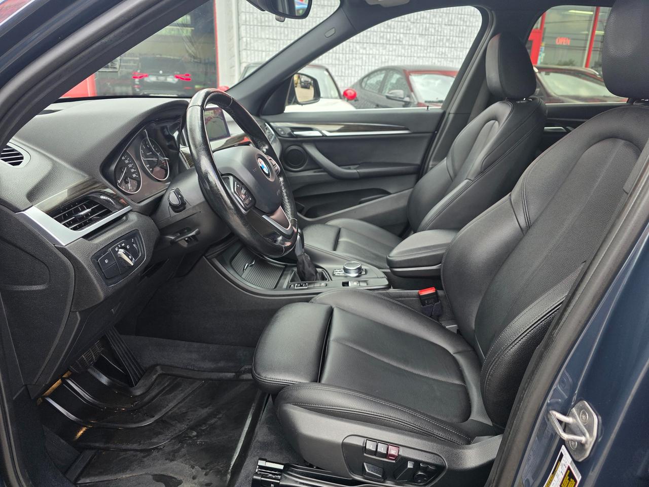 2018 BMW X1 xDrive28i Photo