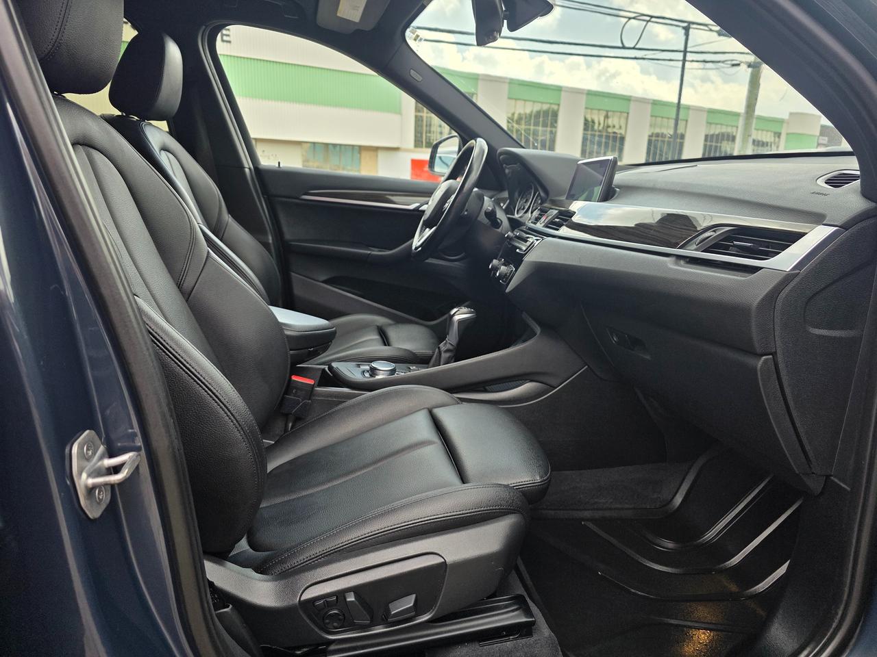 2018 BMW X1 xDrive28i Photo