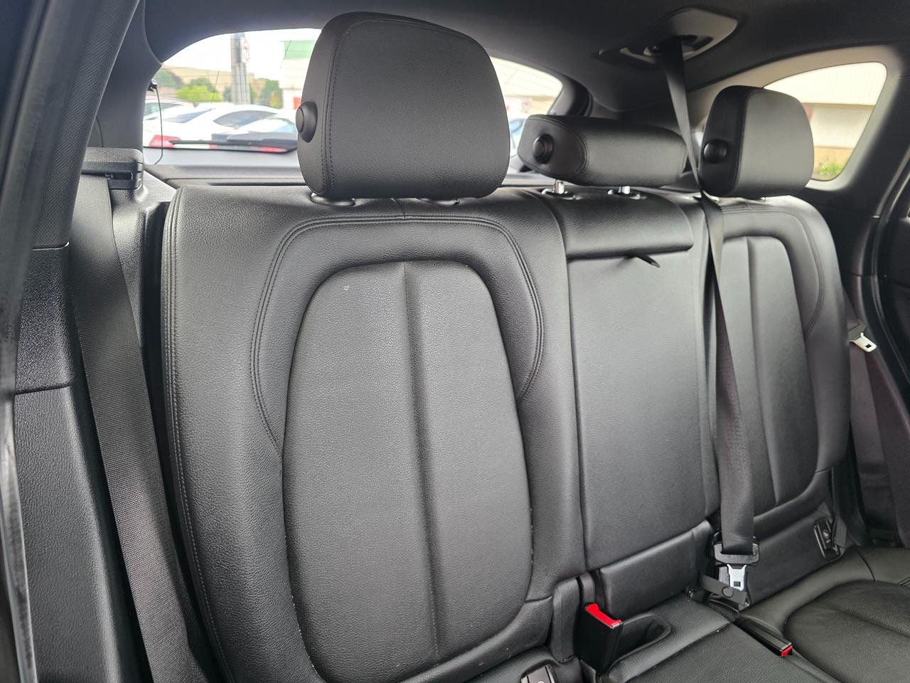 2018 BMW X1 xDrive28i Photo