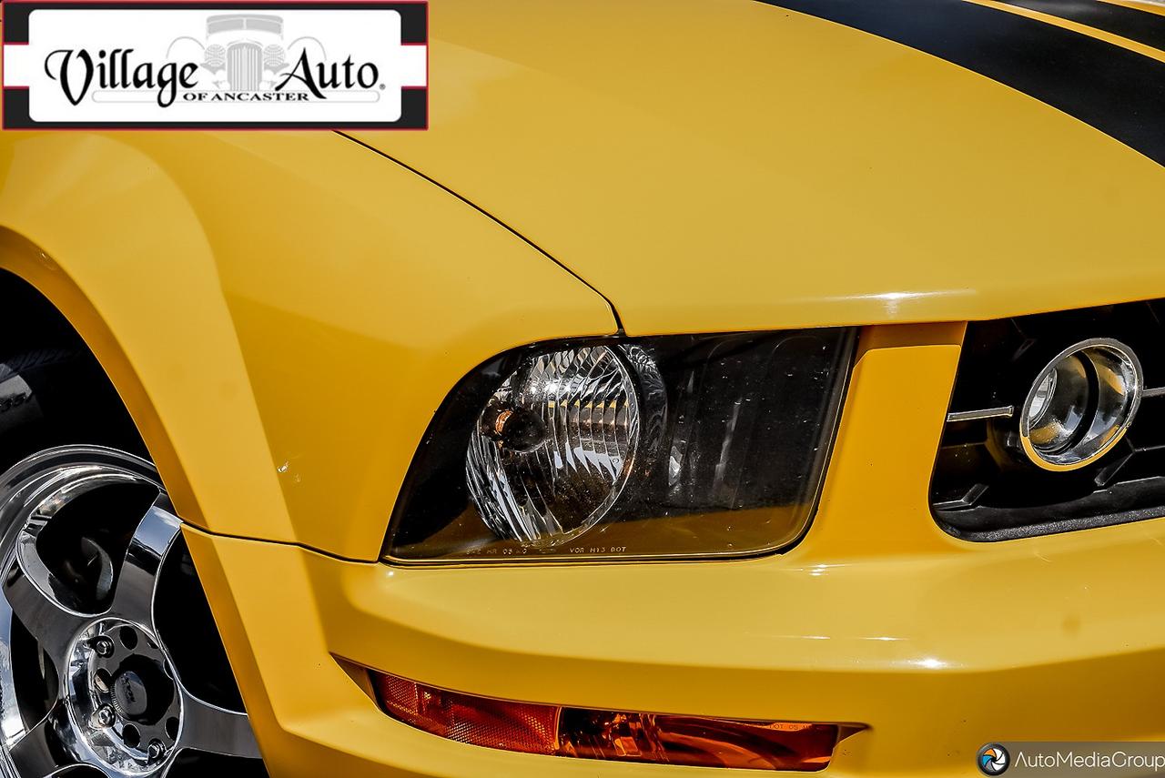 2006 Ford Mustang 2dr Conv Photo