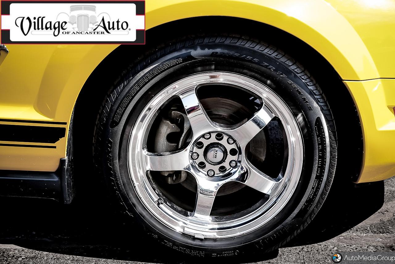 2006 Ford Mustang 2dr Conv Photo