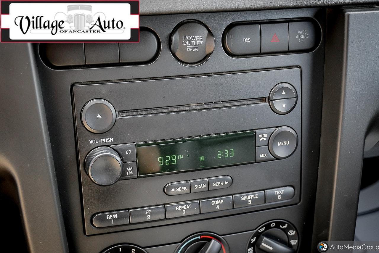2006 Ford Mustang 2dr Conv Photo