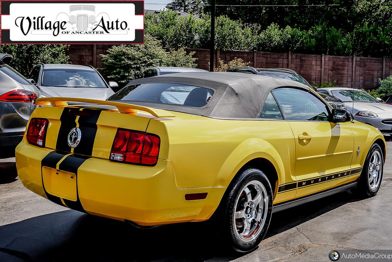 2006 Ford Mustang 2dr Conv Photo