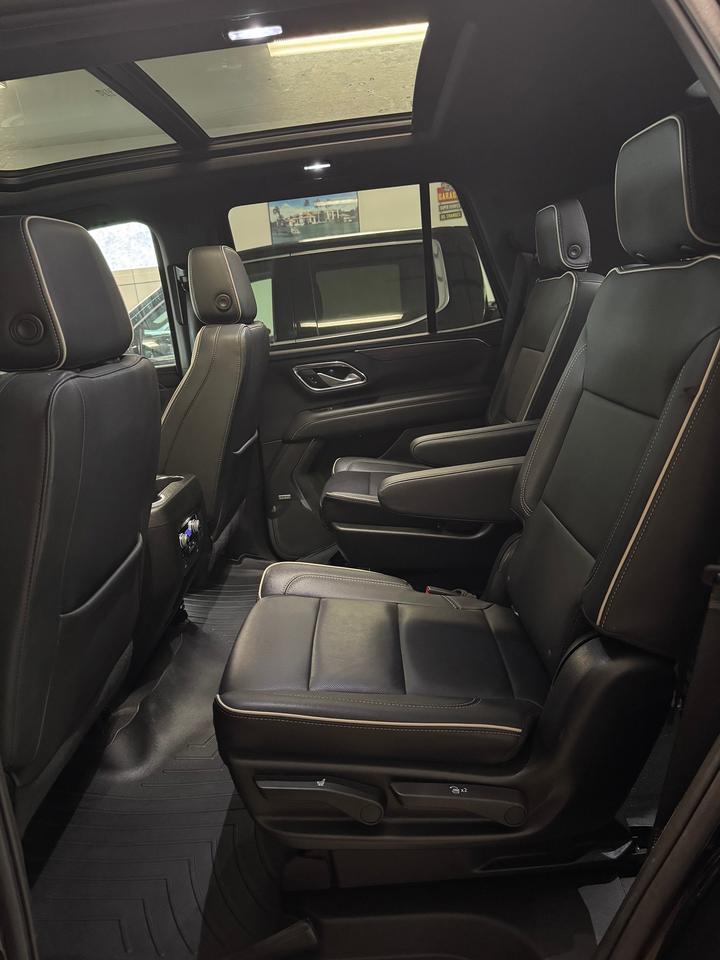 2022 GMC Yukon SLT Luxury Photo