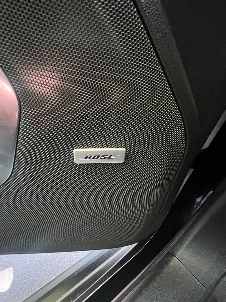 2022 GMC Yukon SLT Luxury Photo