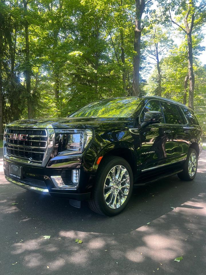 2022 GMC Yukon SLT Luxury Photo