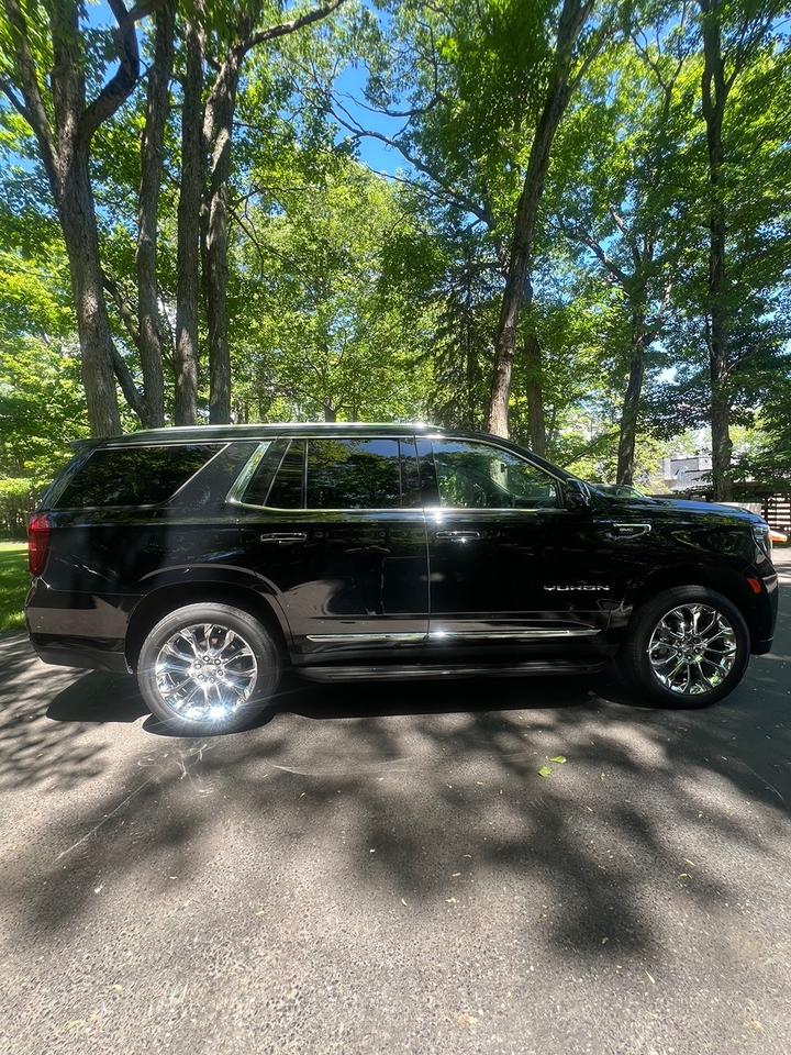 2022 GMC Yukon SLT Luxury Photo