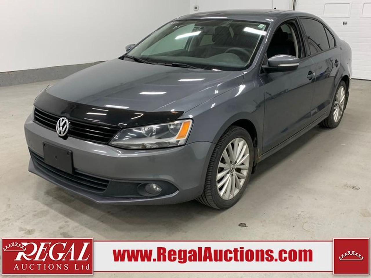 OFFERS WILL NOT BE ACCEPTED BY EMAIL OR PHONE - THIS VEHICLE WILL GO ON TIMED ONLINE AUCTION on Tuesday July 7.<br><br/>VEHICLE DESCRIPTION <br/>Stock #: 42971 <br/>Lot #: 418DTX <br/>Reserve Price: Unreserved <br/>CarProof Report: Available at www.RegalAuctions.com <br/><br/>IMPORTANT DECLARATION <br/>Dealership Trade-In: Unit was traded in and is being sold on behalf of a franchise dealership. <br/>Unreserved: This vehicle has no reserve price and will sell to the highest bid. <br/>Active Status: This vehicles title is listed as Active Status. <br/> Live Online Bidding: This vehicle will be available for bidding over the internet, visit www.RegalAuctions.com to register. <br/> <br/>The simple solution to selling your car or truck. Bring your clean vehicle in with your Drivers License and current Registration and well put it on the auction block at our next sale.<br/><br/>www.RegalAuctions.com