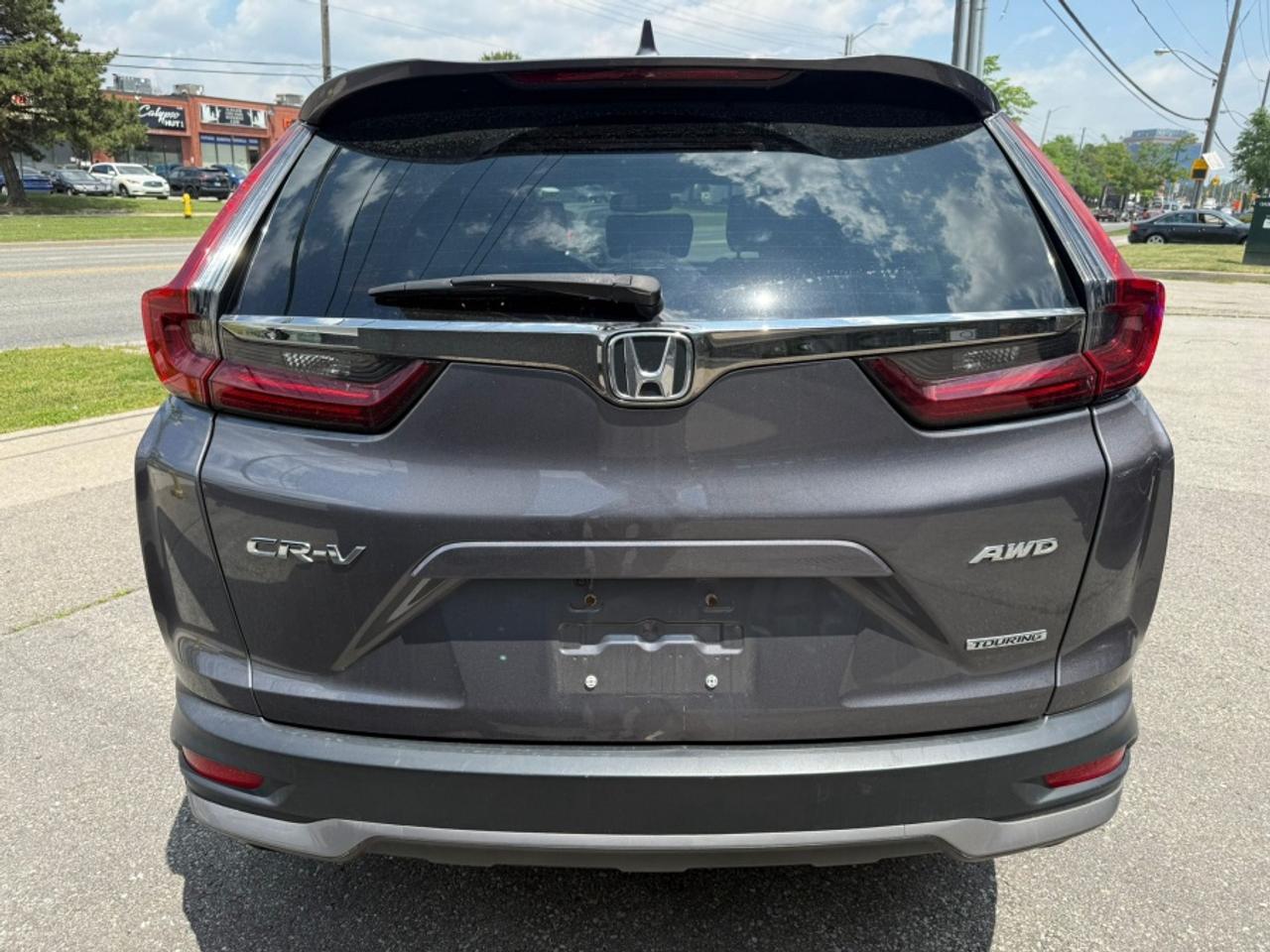 2022 Honda CR-V TOURING AWD **LOW MILEAGE** /LEATHER /SUNROOF /NAV Photo