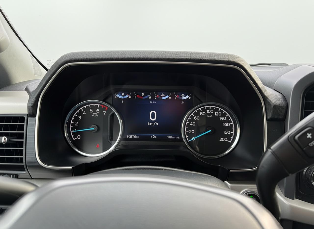 2021 Ford F-150 XLT 4WD SuperCrew 5.5' Box Photo