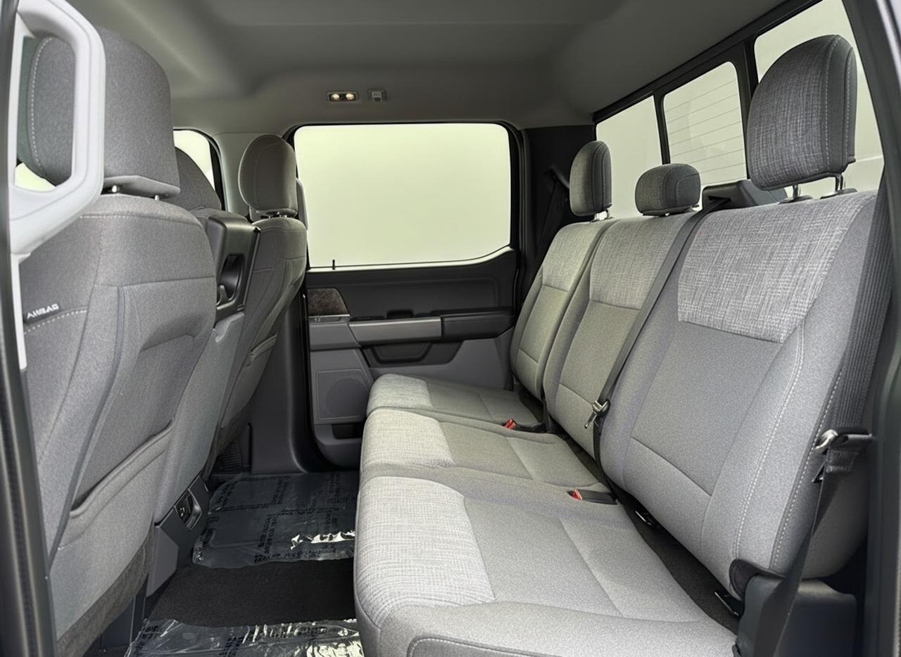 2021 Ford F-150 XLT 4WD SuperCrew 5.5' Box Photo