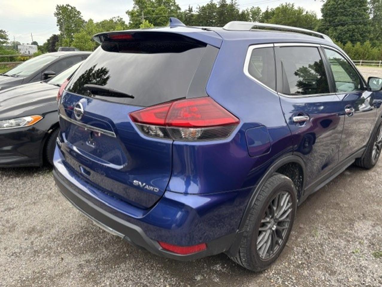 2020 Nissan Rogue AWD SV Photo