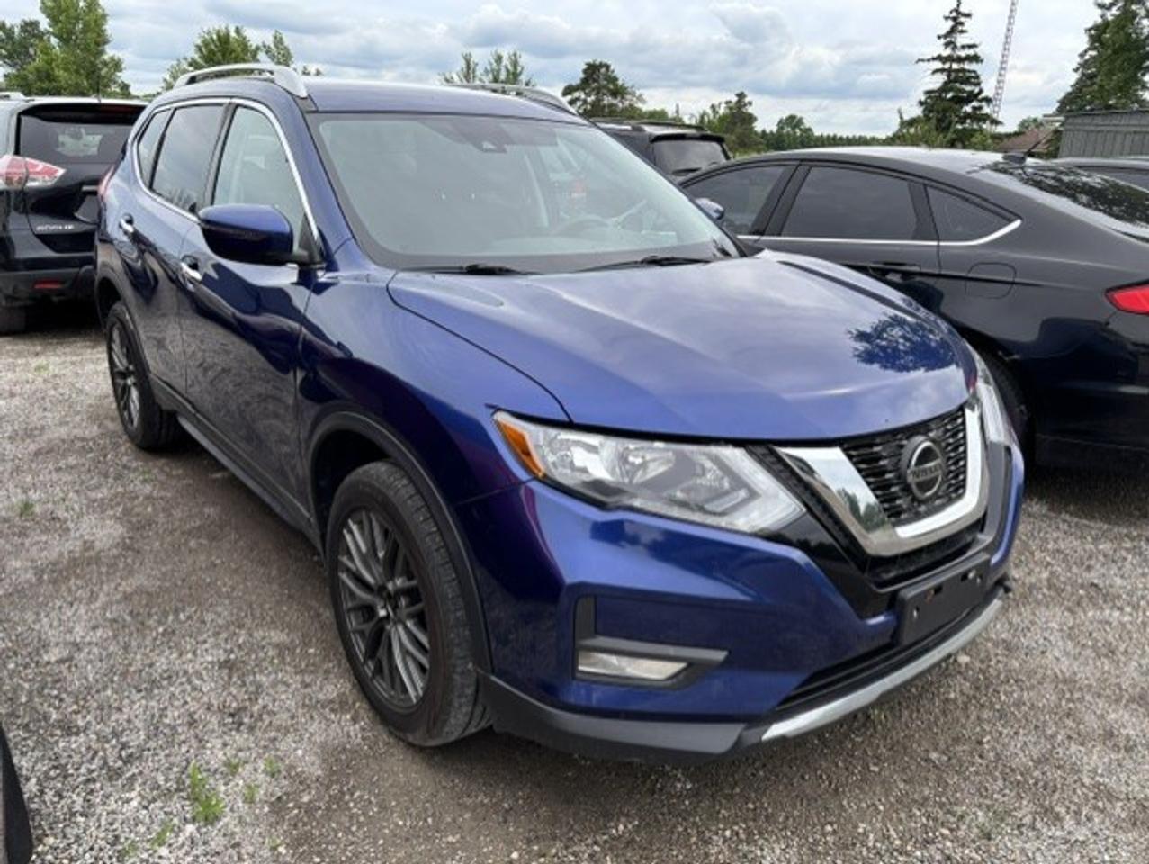 2020 Nissan Rogue AWD SV Photo