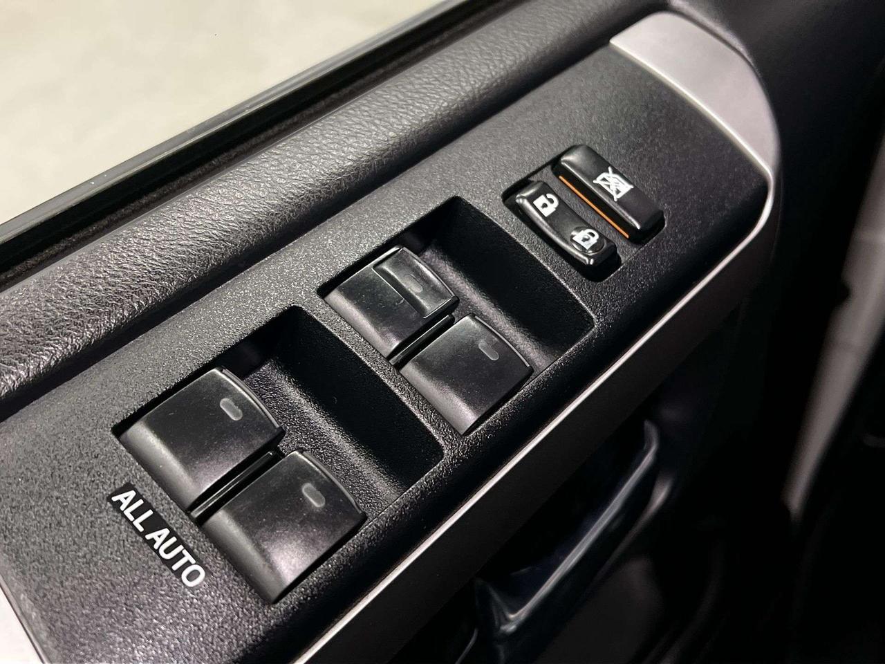 2018 Toyota 4Runner 4X4 | 7-PASS | HTD LEATHER |SUNROOF | ALLOYS | NAV Photo