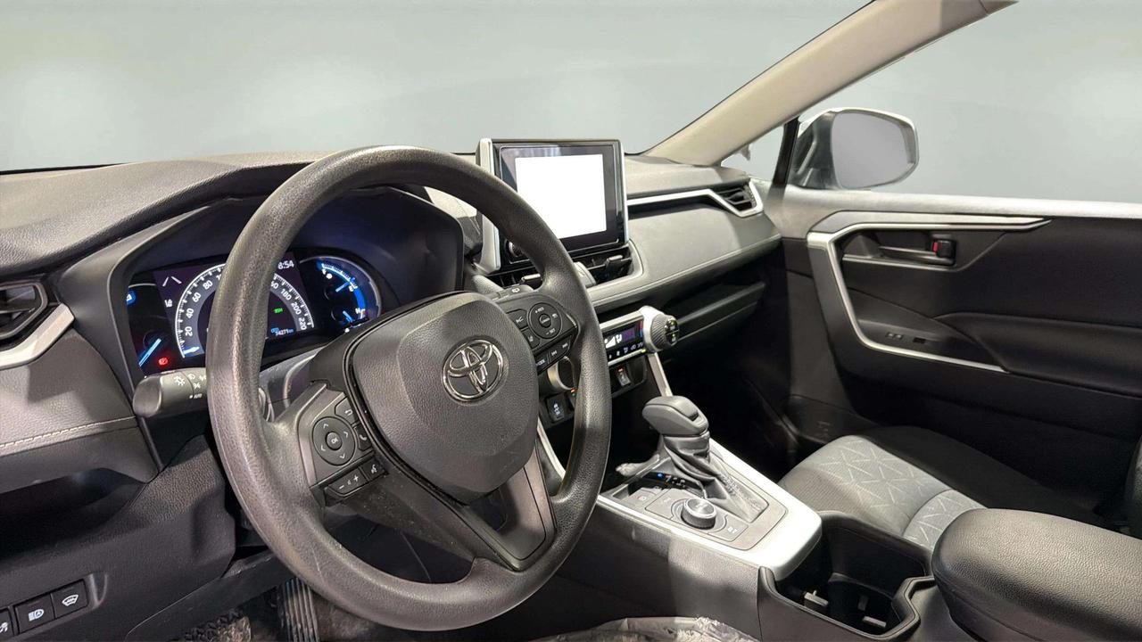 2023 Toyota RAV4 LE HYBRID | AWD | HEATED SEATS | CARPLAY | Photo