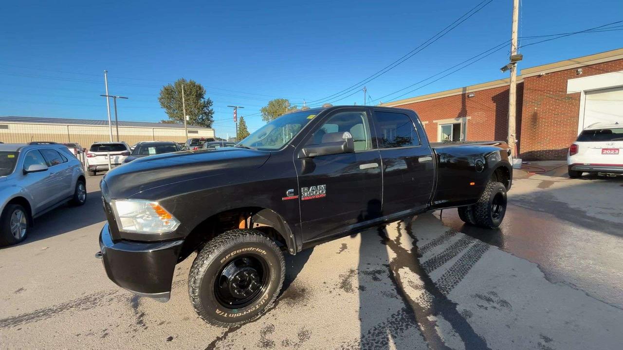 2016 RAM 3500 DUALLY 4X4 |CREW |LOW KMS! | 6.7L CUMMINS |8FT BOX Photo