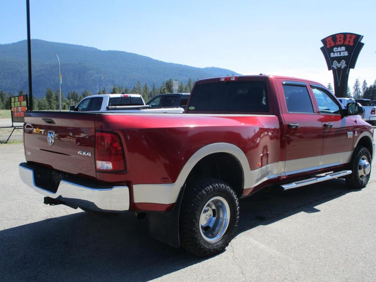 2011 RAM 3500 ST CREW CAB 4X4 - Photo #4