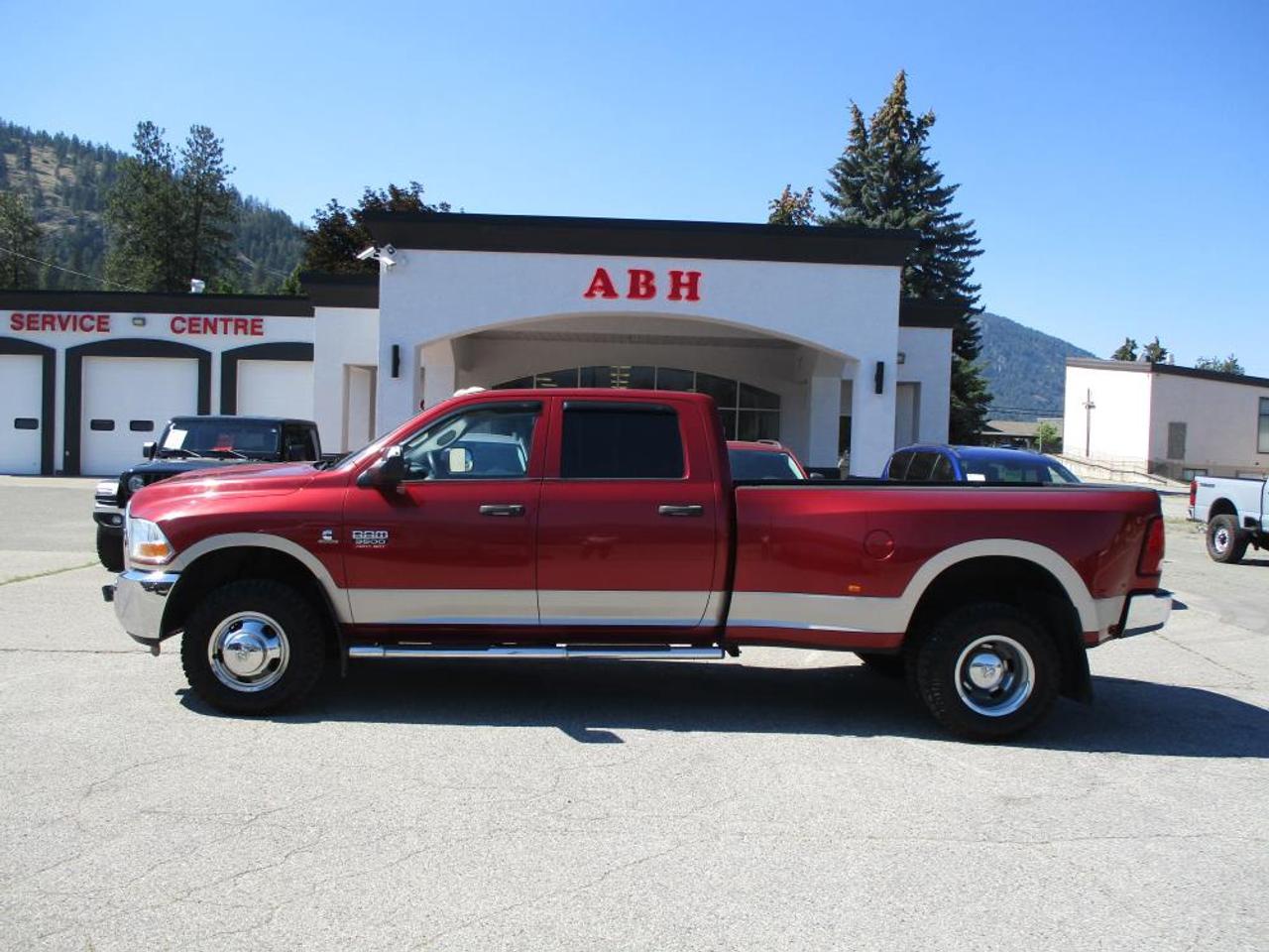 2011 RAM 3500 ST CREW CAB 4X4 Photo