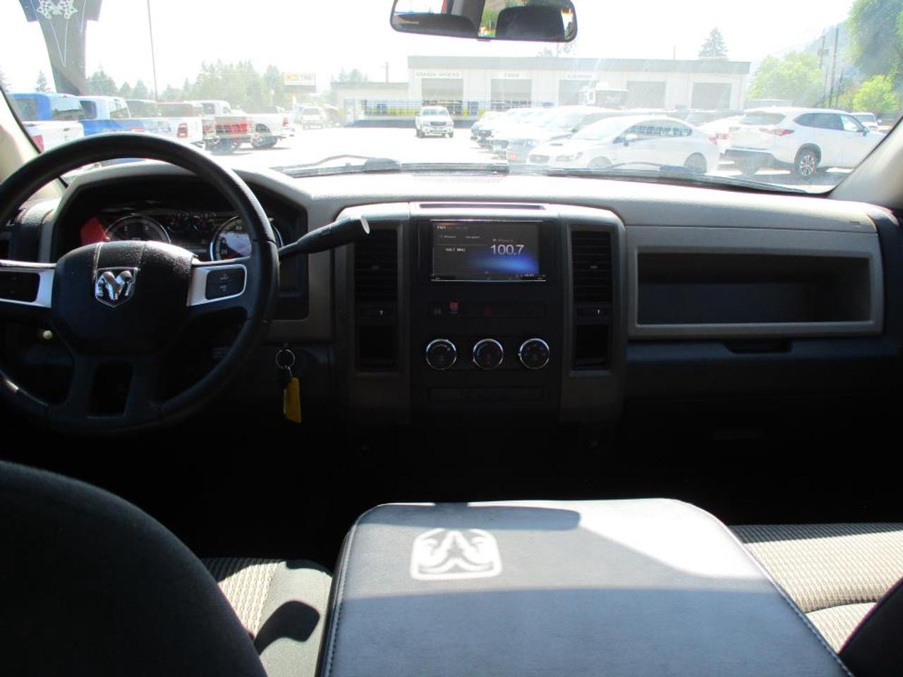 2011 RAM 3500 ST CREW CAB 4X4 - Photo #19