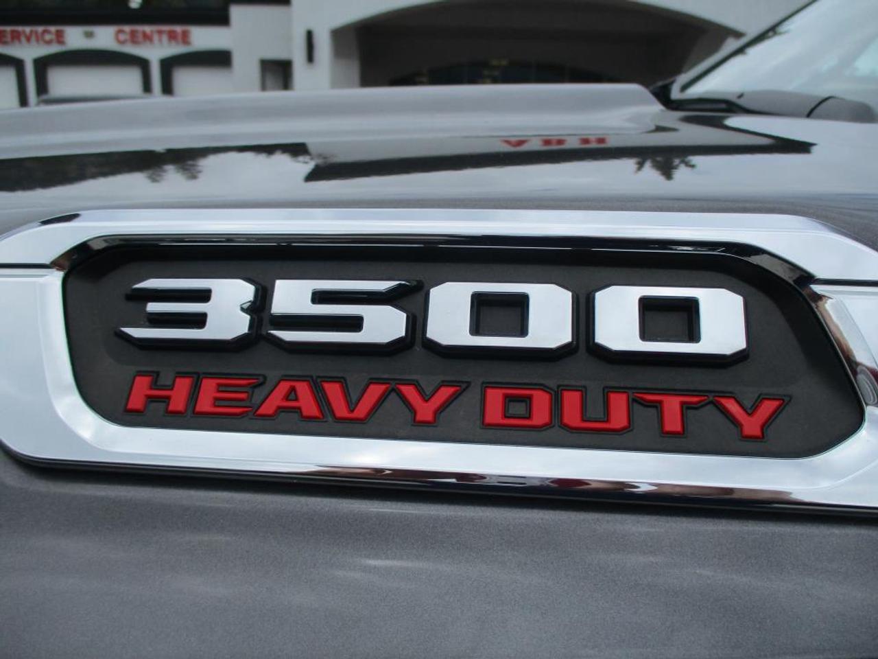2022 RAM 3500 TRADESMAN CREW 4X4 - Photo #10