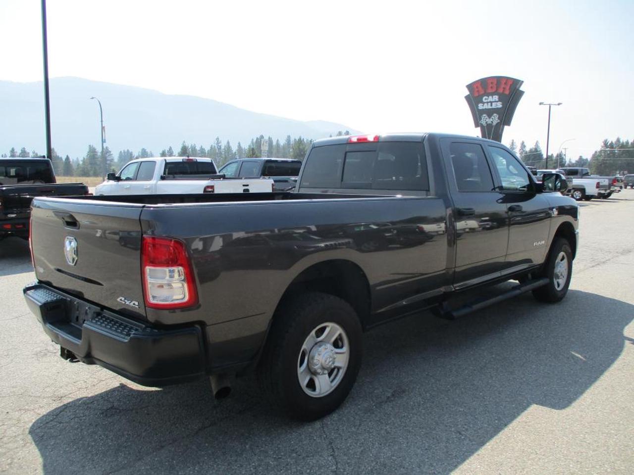 2022 RAM 3500 TRADESMAN DIESEL 4X4 - Photo #5