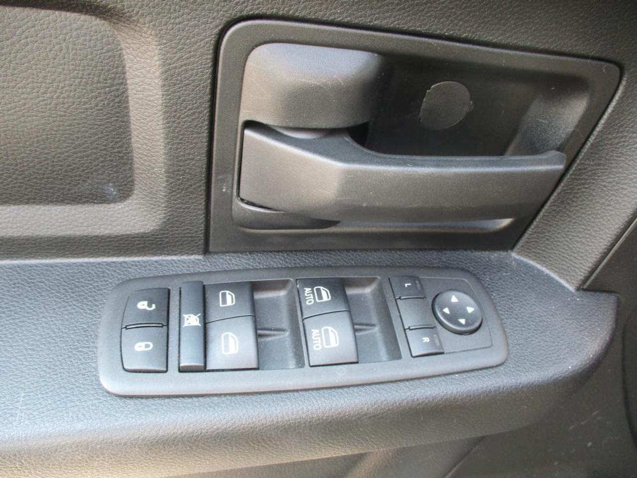 2022 RAM 3500 TRADESMAN DIESEL 4X4 - Photo #11