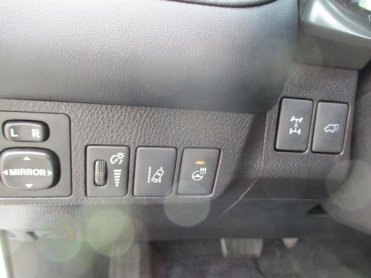 2018 Toyota RAV4 SE AWD Photo