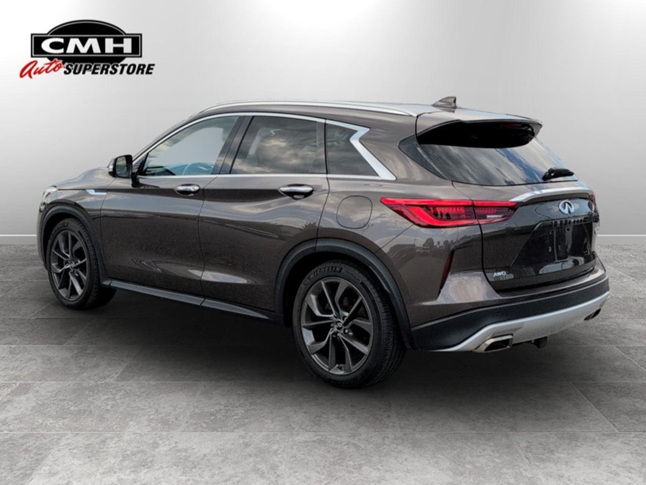 2019 Infiniti QX50 Sensory AWD  **CLEAN CARFAX** Photo2