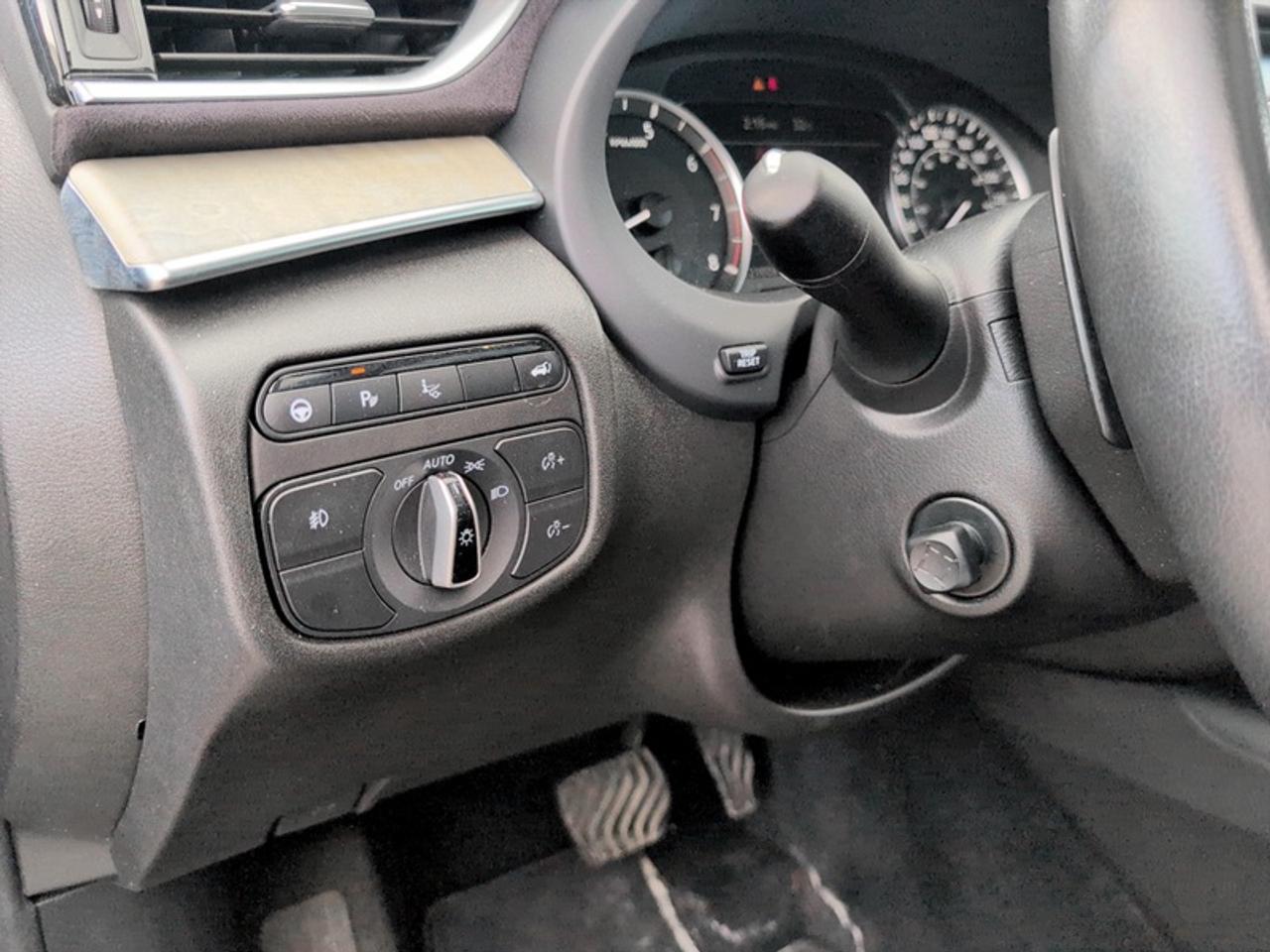 2019 Infiniti QX50 Sensory AWD  **CLEAN CARFAX** Photo