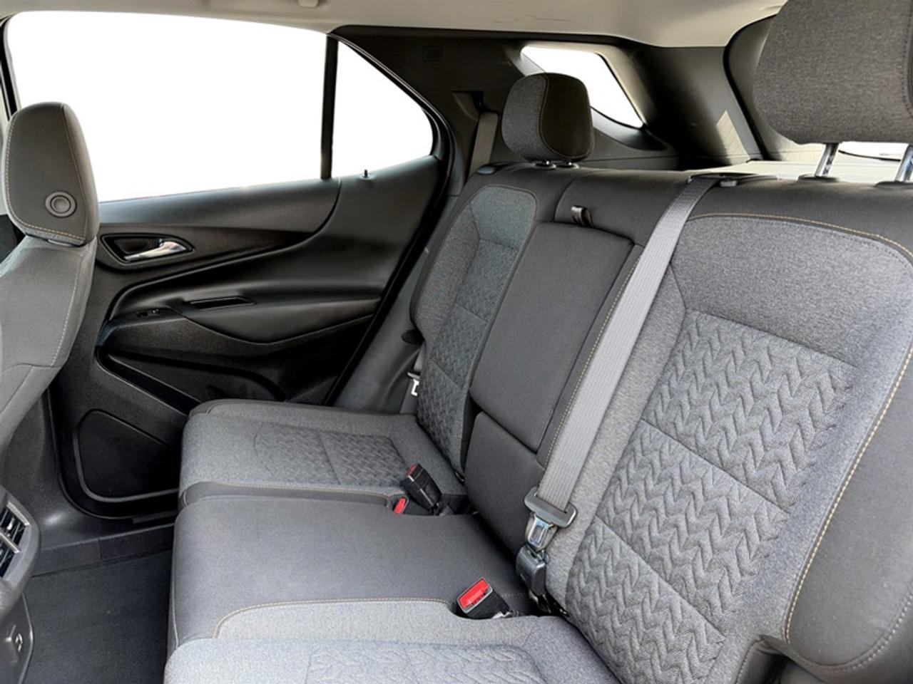 2024 Chevrolet Equinox LT  **CLEAN CARFAX** Photo