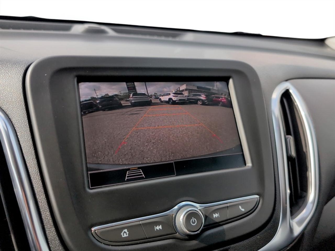 2024 Chevrolet Equinox LT  **CLEAN CARFAX** Photo