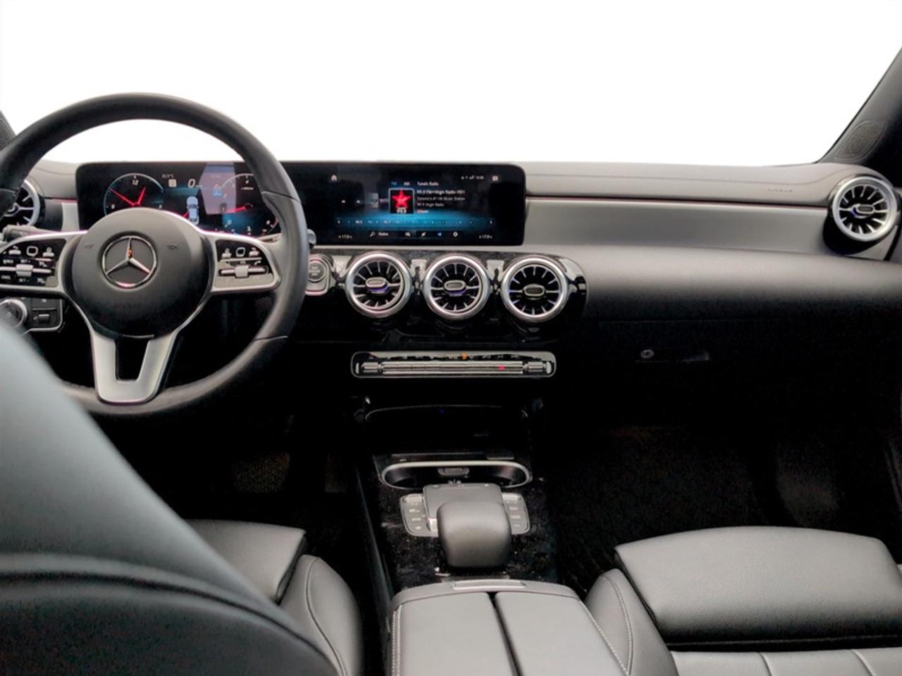 2023 Mercedes-Benz CLA-Class 250 4MATIC®  *CLEAN CF - LOW KMS* Photo