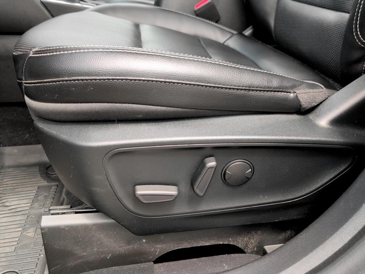 2022 Ford Escape SEL w/Pano Roof  *CLEAN CARFAX - LOW KMS* Photo