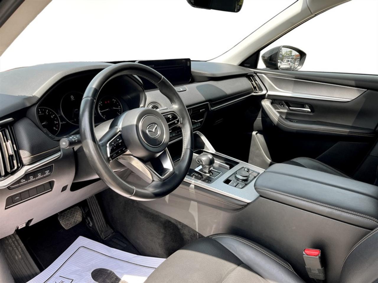 2025 Mazda CX-70 MHEV GT  **CLEAN CARFAX** Photo