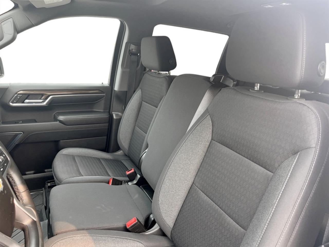 2023 Chevrolet Silverado 1500 LT  **CLEAN CARFAX** Photo