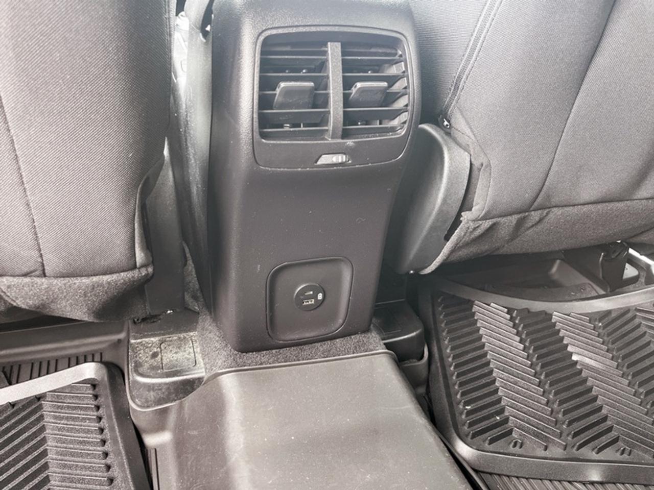 2022 Ford Escape SE  **CO-PILOT360 | COLD WEATHER PKG** Photo