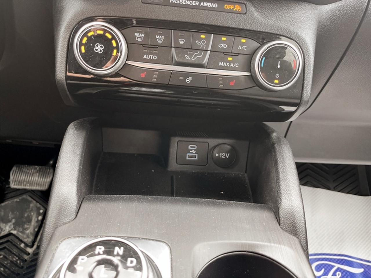 2022 Ford Escape SE  **CO-PILOT360 | COLD WEATHER PKG** Photo