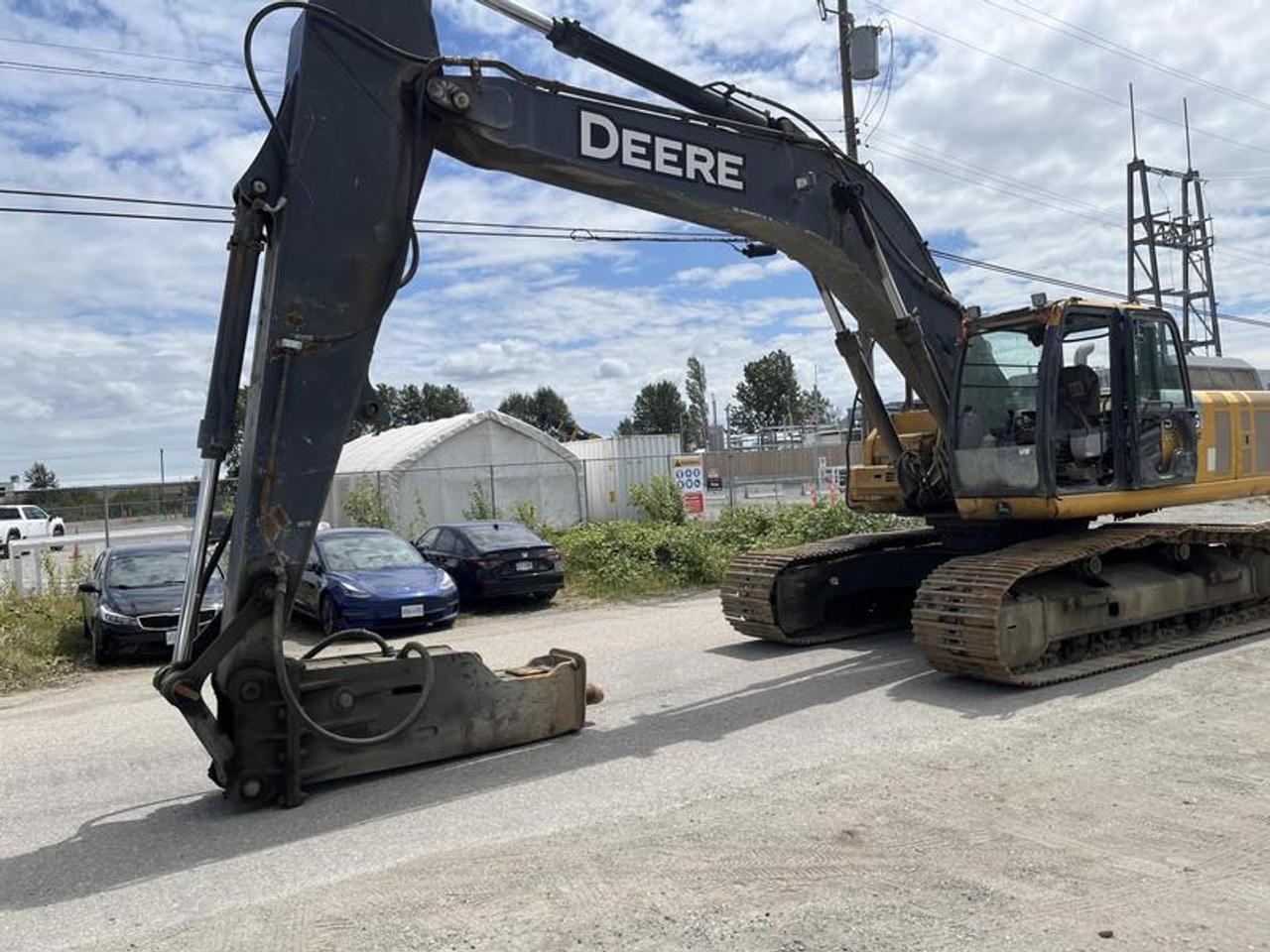 2018 John Deere 350 Hydraulic Crawler Excavator, yellow exterior, black interior, cloth.
he 2018 John Deere 350G LC is a heavy-duty hydraulic crawler excavator powered by a 271-horsepower EPA Final Tier 4 John Deere PowerTech diesel engine. It features an operating weight of roughly 79,655 lbs and a maximum digging depth of 26 ft 10 in.Engine SpecificationsManufacturer & Model: John Deere PowerTechEmissions Standard: EPA Final Tier 4 (FT4) / EU Stage IVNet Power: 271 hp (202 kW) @ 1,900 rpmDisplacement: 9.0 L (549 cu. in.)Cylinders: 6-cylinderAspiration: Turbocharged, air-to-air charge-air coolerOperational & PerformanceOperating Weight: 79,655 lbsMax Digging Depth: 26 ft 10 inMaximum Travel Speed: Low  2.0 mph, High  3.1 mphDrawbar Pull: 64,375 lbsCapacitiesFuel Tank Capacity: 165.9 gal (628 L)Hydraulic System: 76.7 galEngine Oil: 7.2 galDiesel Exhaust Fluid (DEF) Tank: 9.3 gal  $53,530.00 plus $375 processing fee, $53,905.00 total payment obligation before taxes.   Listing report, warranty, contract commitment cancellation fee, financing available on approved credit (some limitations and exceptions may apply). All above specifications and information is considered to be accurate but is not guaranteed and no opinion or advice is given as to whether this item should be purchased. We do not allow test drives due to theft, fraud, acts of vandalism and undetectable impaired driving. Instead we provide the following benefits: Complimentary Warranty (with options to extend), Limited Money Back Satisfaction Guarantee on Fully Completed Contracts, Contract Commitment Cancellation, and an Open-Ended Sell-Back Option. Ask seller for details or call 604-522-REPO(7376) to confirm listing availability.