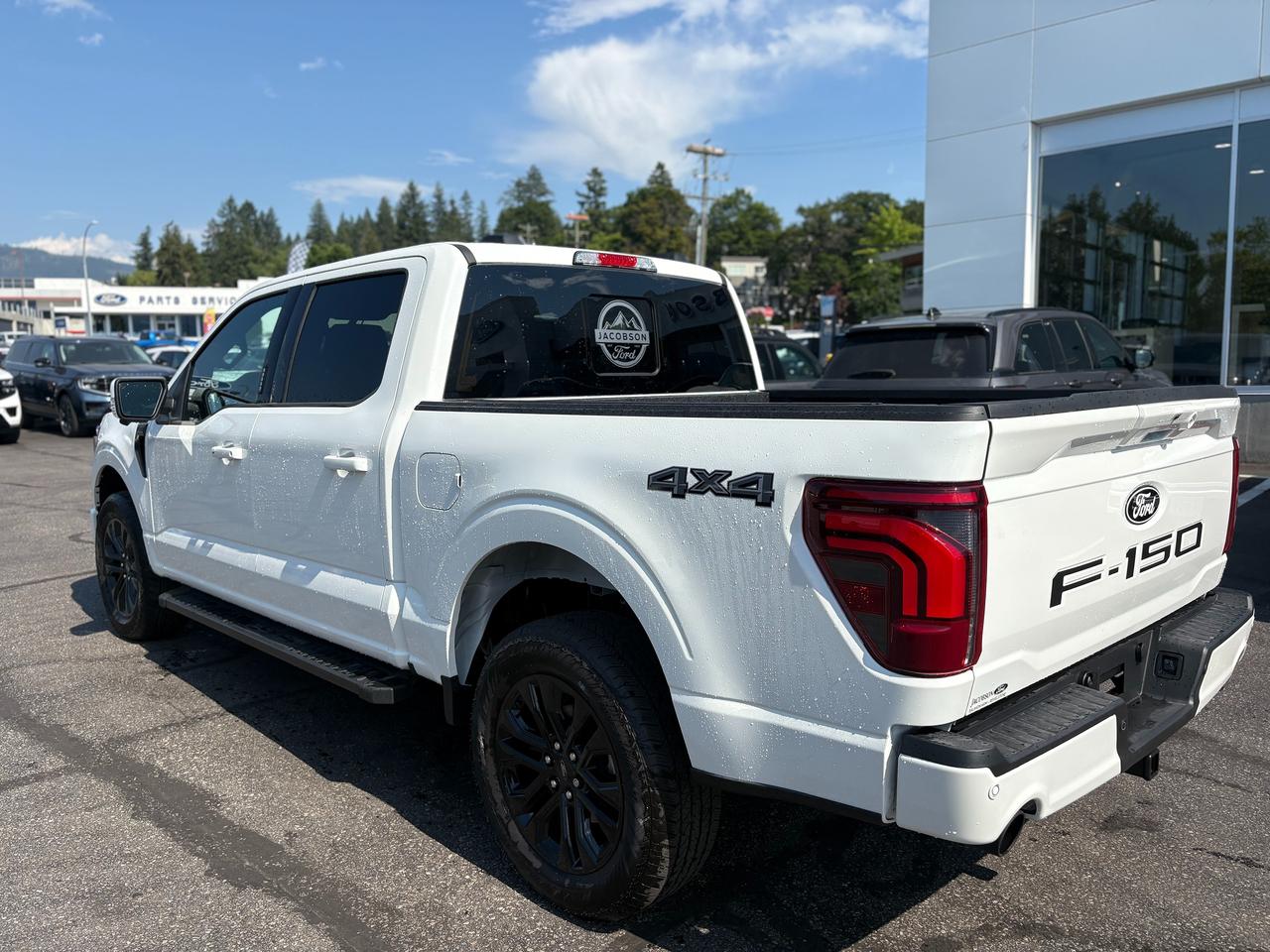 2026 Ford F-150 Lariat Photo2