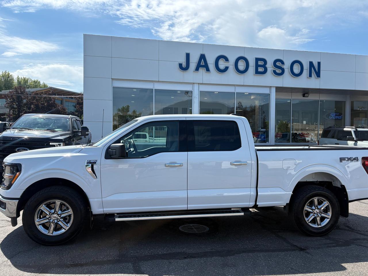 2025 Ford F-150 XLT Photo1