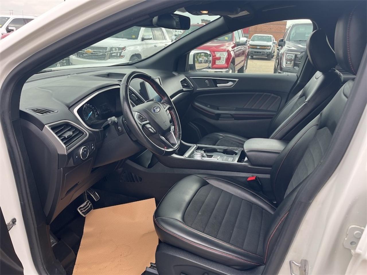 2021 Ford Edge  Photo5