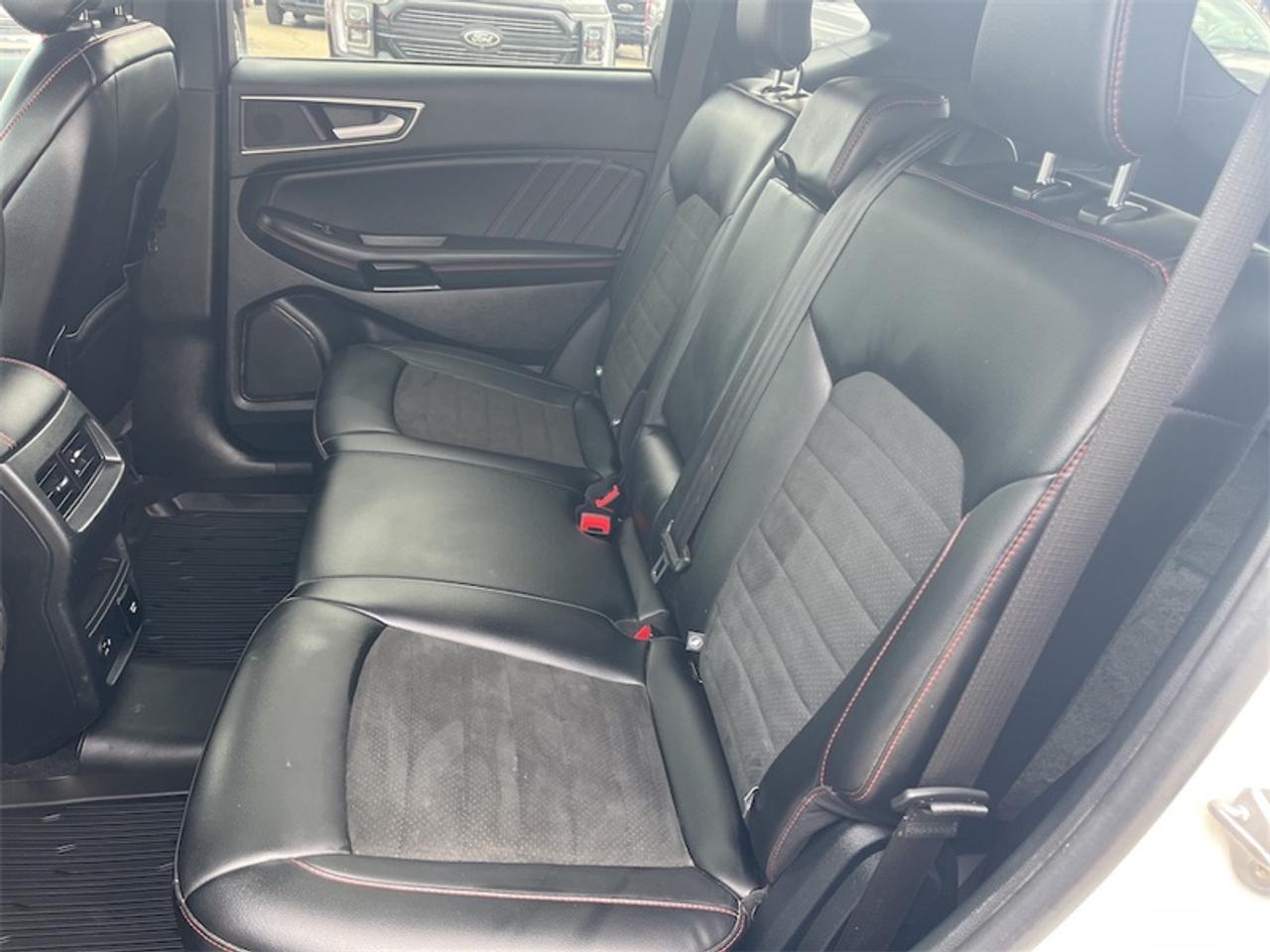 2021 Ford Edge  Photo5