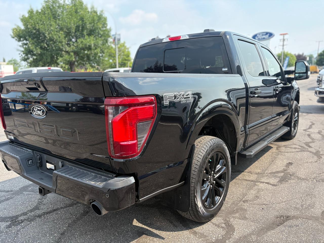 2024 Ford F-150 XLT Photo4